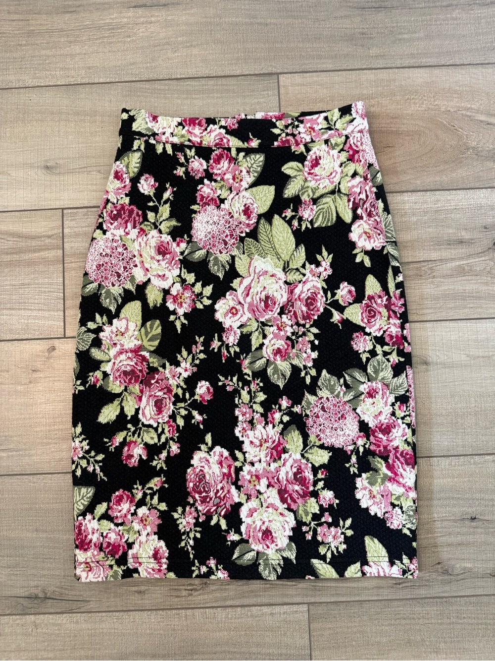 Maeve by Anthropologie Knee Length Black & Pink Floral Print Skirt